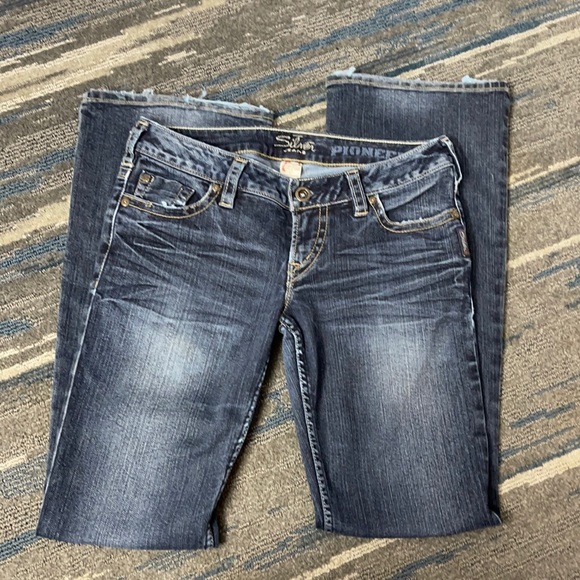 Silver Jeans Denim - Silver Jeans Pioneer Distressed Blue Jeans Women's Size 29
